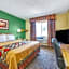 Super 8 by Wyndham McKinney/Plano Area