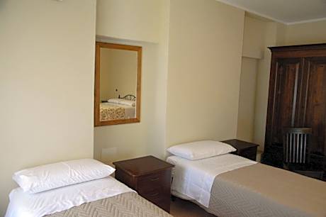 Comfort Quadruple Room
