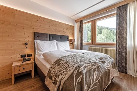 Easy Double Room with Spa Access