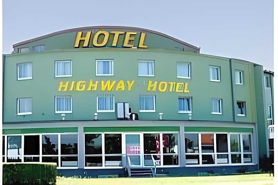 Highway Hotel