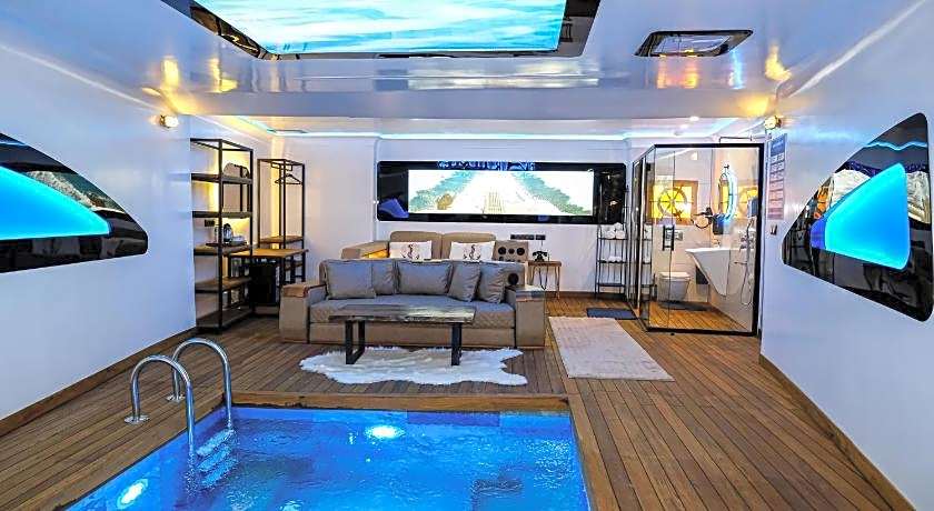 EMRTMES HOTEL & SPA TUZLA