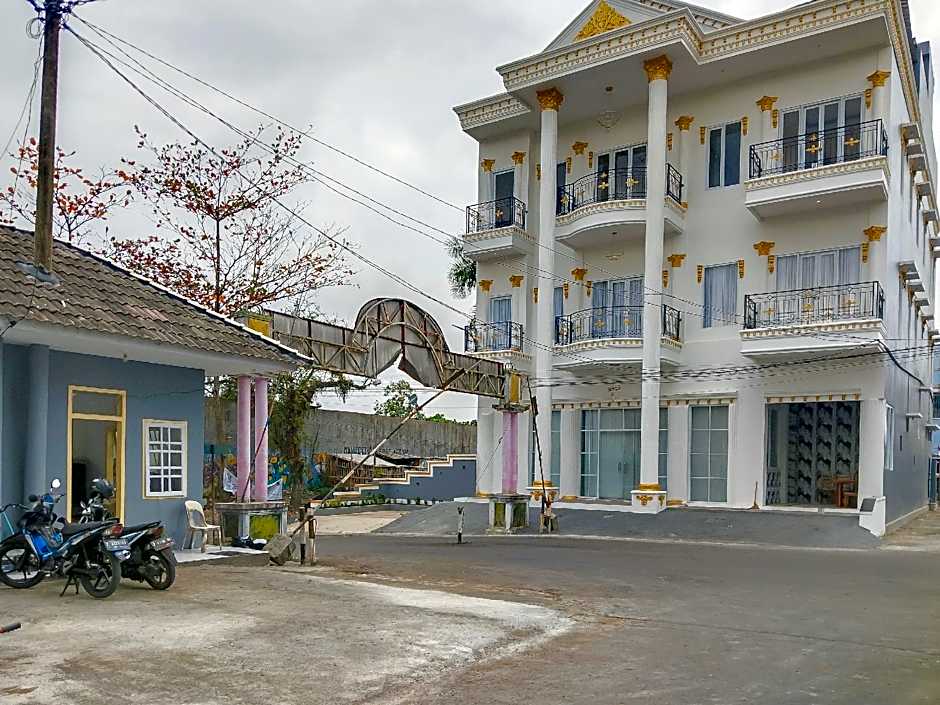 RedDoorz near Plaza Asia Tasikmalaya