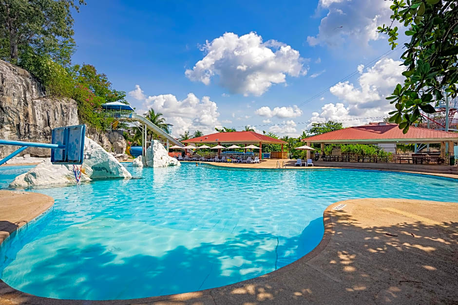 Whiterock Beach Hotel and Waterpark