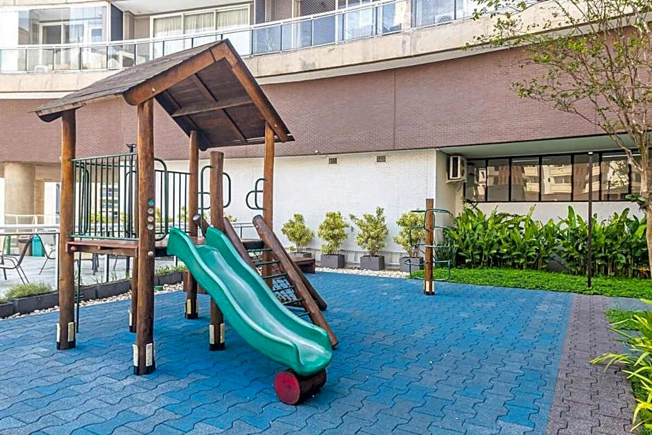 Studio moderno em condomínio de luxo pé na areia