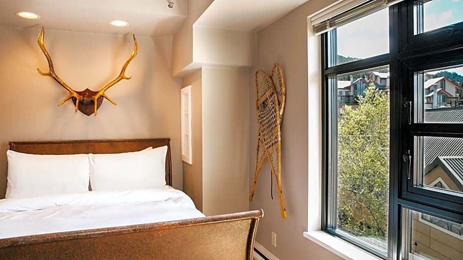 Photo 1 of 7 of Bronze 1 Bedroom Suite