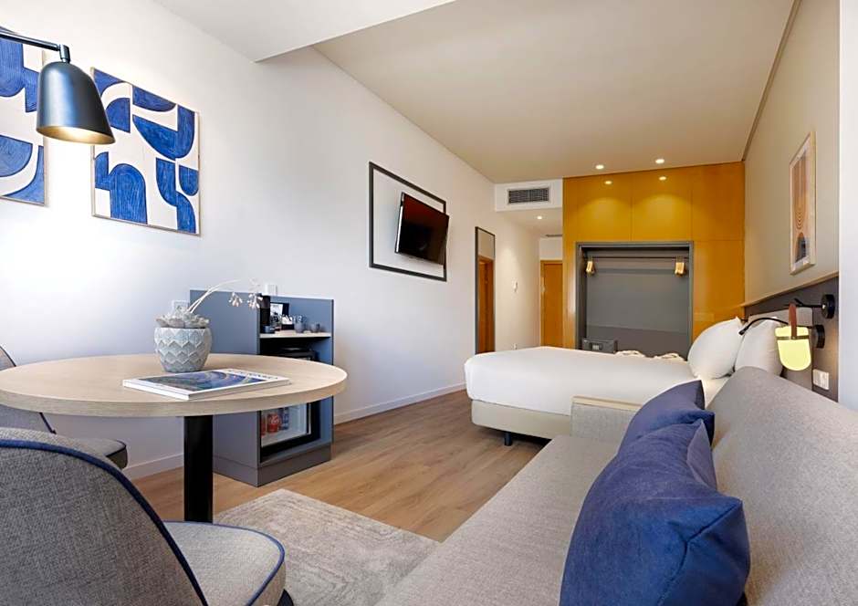 Hotel Málaga Alameda Centro Affiliated by Meliá