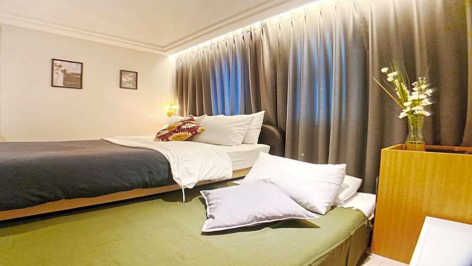 Brown Dot Cheongju City Hall Branch