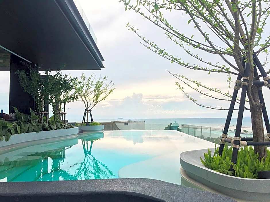 Cross Vibe Pattaya Seaphere