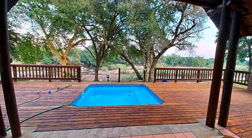 Ekuthuleni River Front Chalets