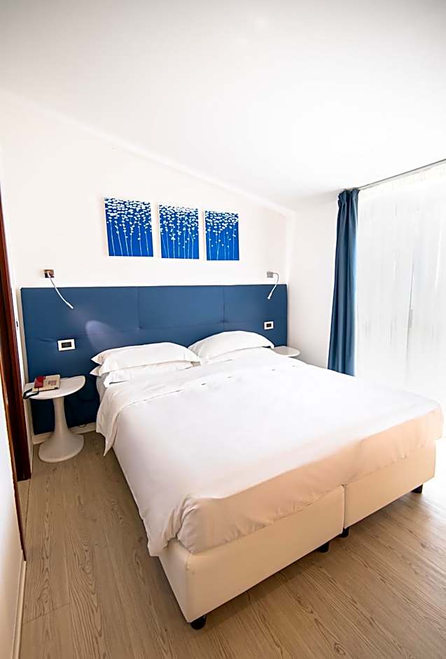 Hotel Savoy