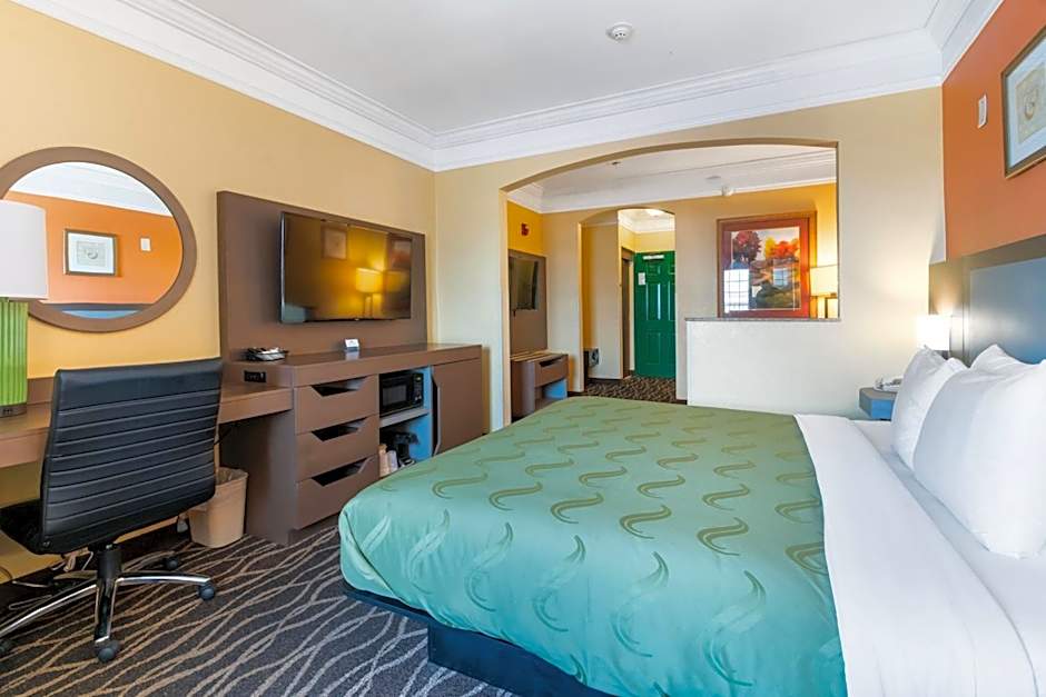 Quality Inn & Suites Galveston - Beachfront