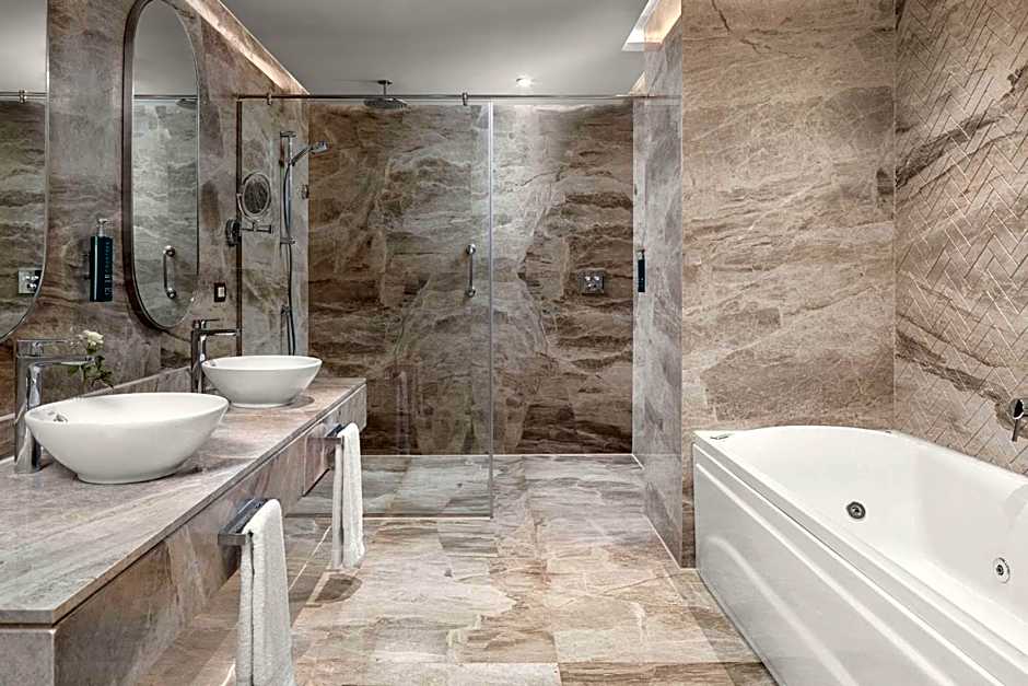 Hilton Alexandria Green Plaza