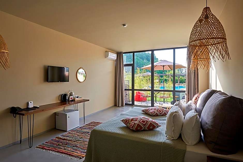 Sunny Beach Club - Adults Only #YouthfulVibes