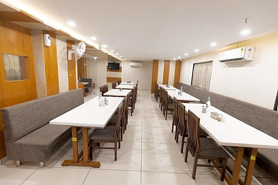 HOTEL THE GRAND DIPAK