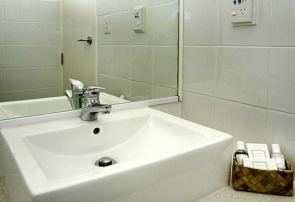 Aarangi Motel