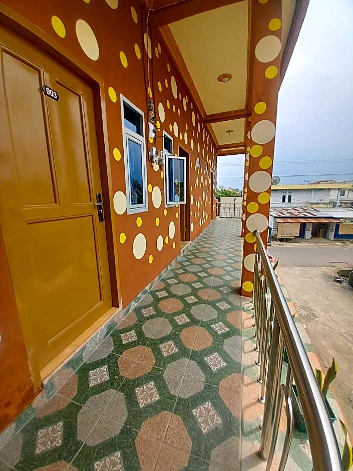 OYO 90731 E-kreasi Home