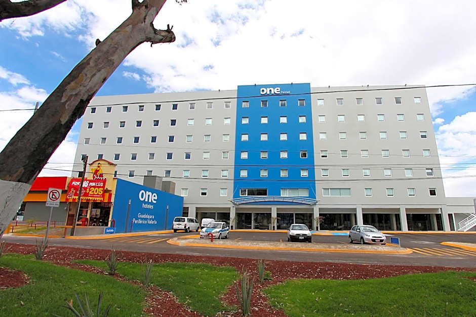 One Guadalajara Periférico Poniente