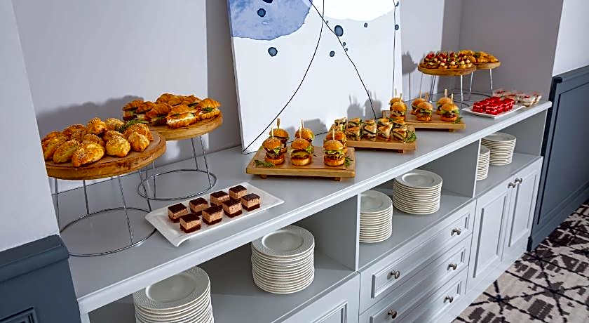 Canvas Hotel Shymkent