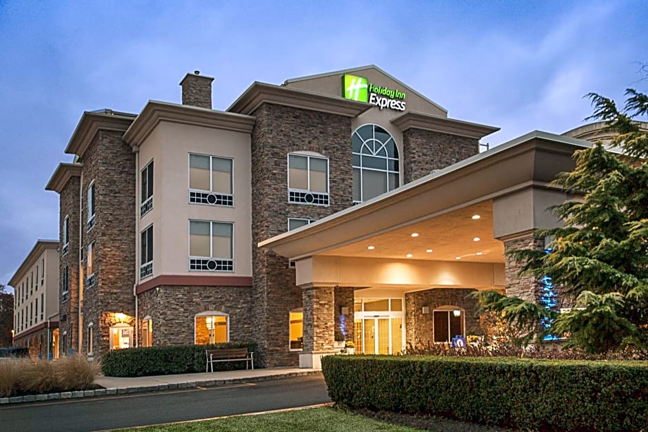 Holiday Inn Express Hotel & Suites East End