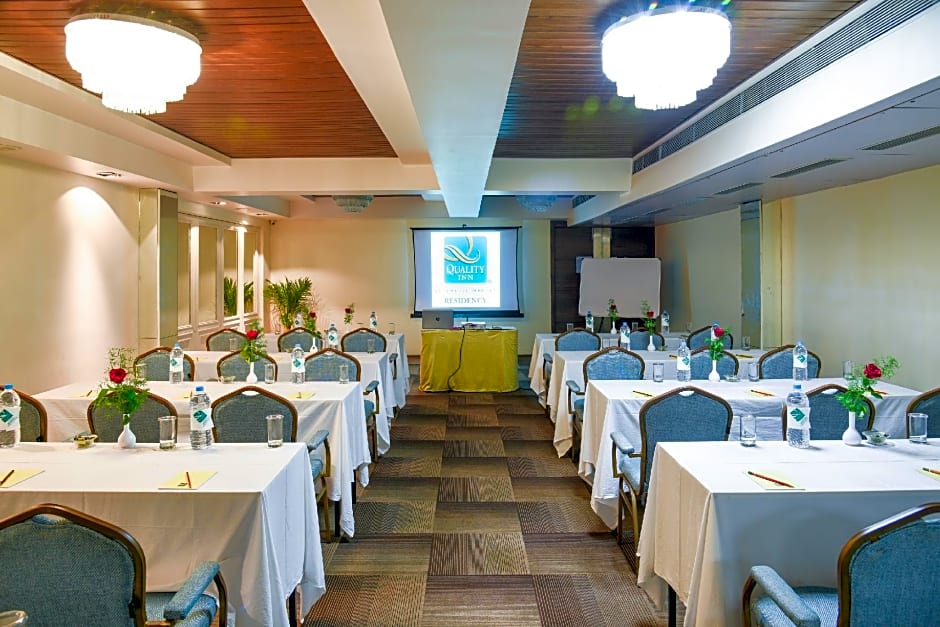 Hotel Quality Inn Residency
