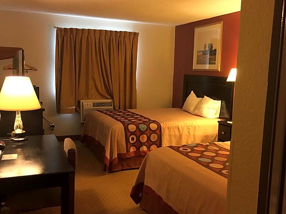 Super 8 by Wyndham New Castle