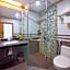 Gieng Ngoc Hotel