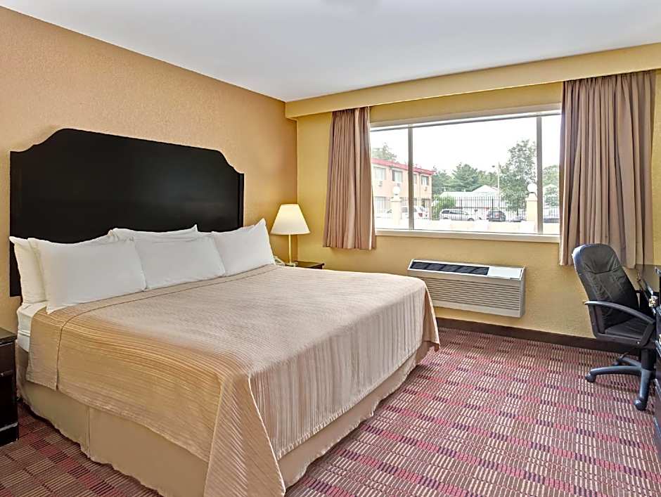 Howard Johnson by Wyndham Pikesville