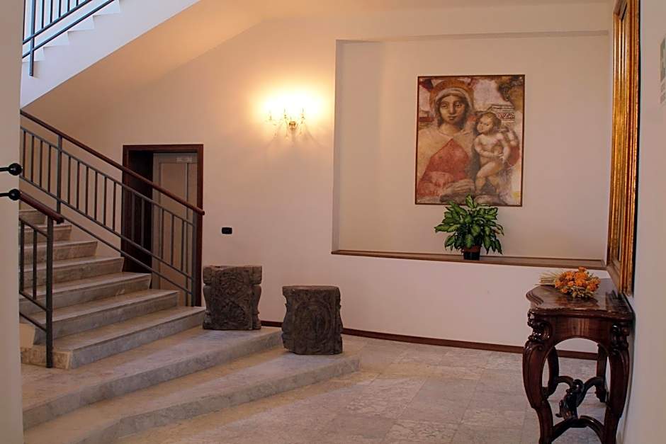 Hotel La Casa Del Pellegrino