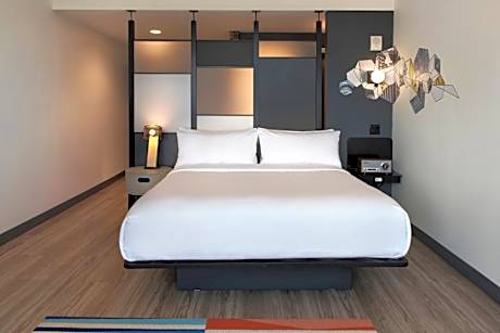 Aloft, Guest room, 1 King