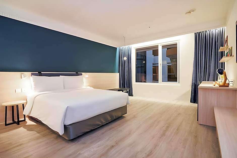 CHECK inn Select Taipei Nangang