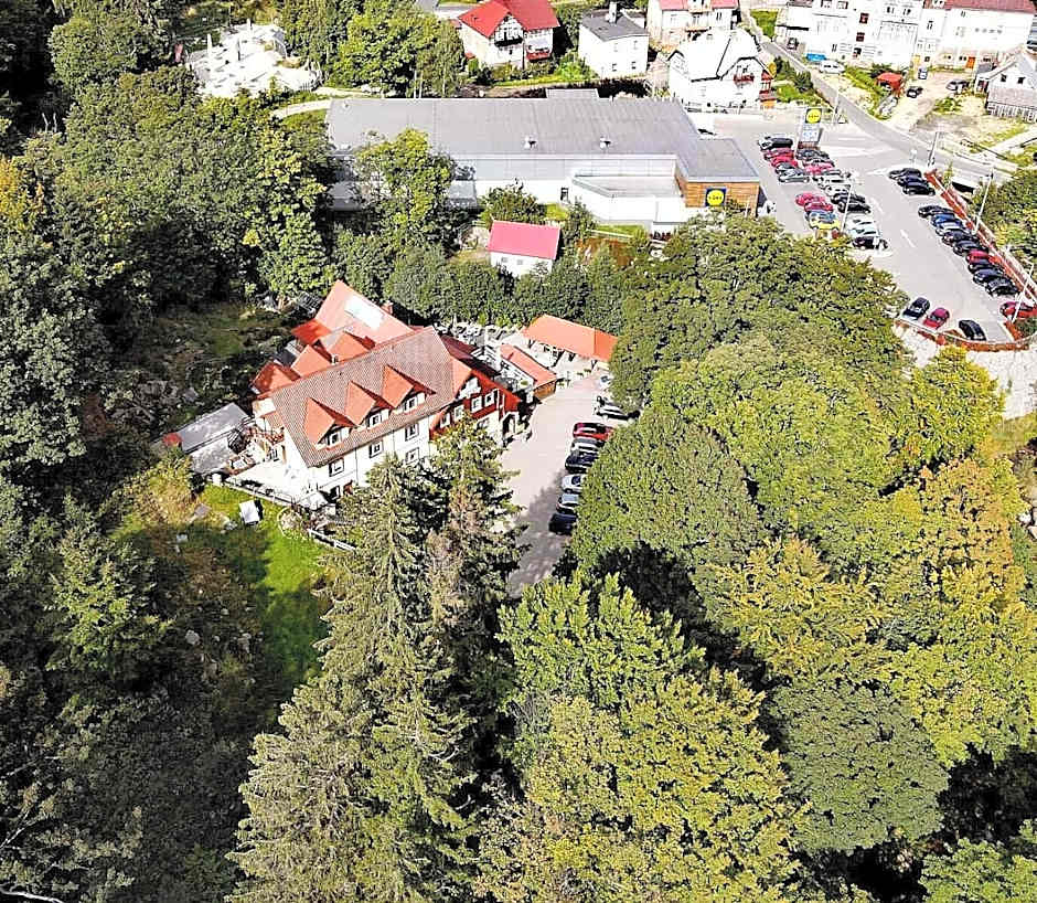 Harmont Montis- dawna Zającówka- IDEALNA lokalizacja - leśna enklawa w centrum miasta! Sauna, masaże, zabiegi spa!