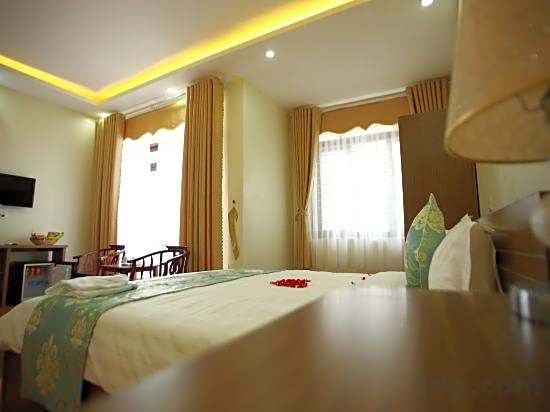 Family Airport Hotel