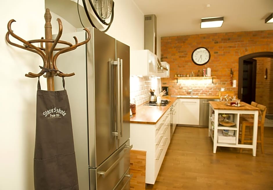 Stara Szkola Trzcin 20