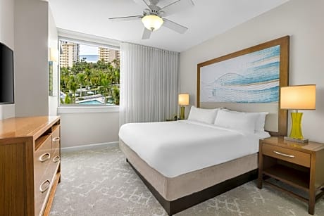 Three-Bedroom Villa with Balcony - Poolside 6th-15th floor