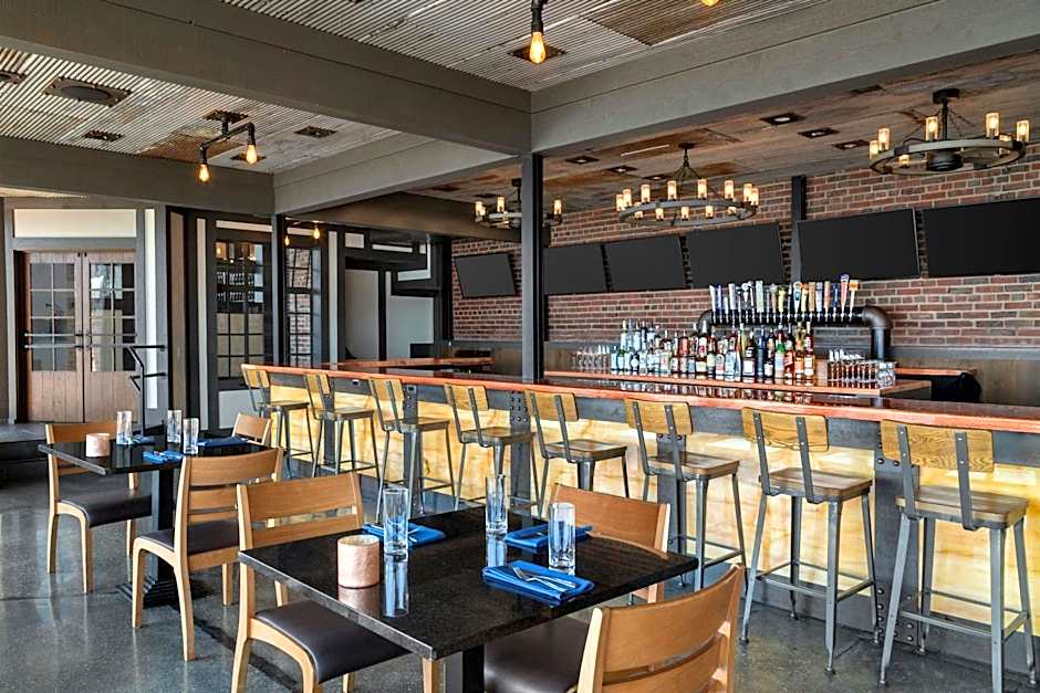 The St Clair Inn a Tribute Portfolio Hotel