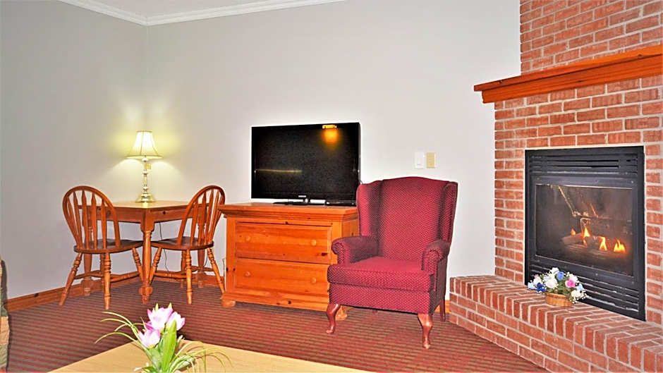 Knights Inn Colonial Fireside Inn