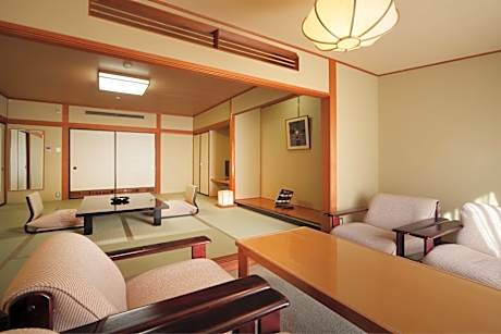 Non-smoking Shuhokan Japanese-style room, valley side, 12 tatami mats