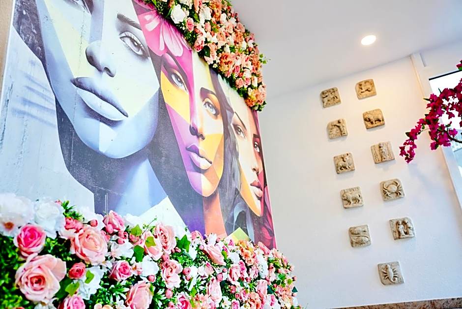 Arthotel Ambassador Wiesbaden - FREE PARKING