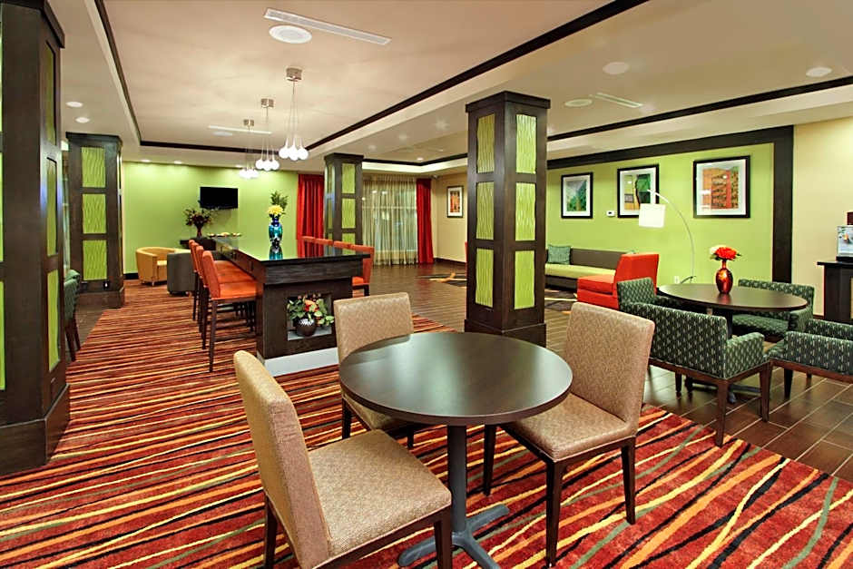 Holiday Inn Express & Suites Houston East - Baytown By IHG