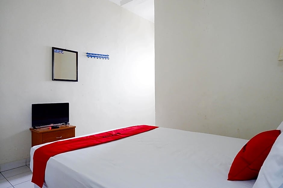 RedDoorz near Lokawisata Baturaden 2