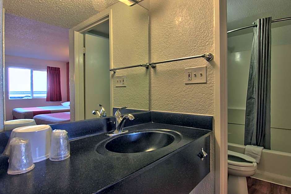 Motel 6-Sacramento, CA - Old Sacramento North