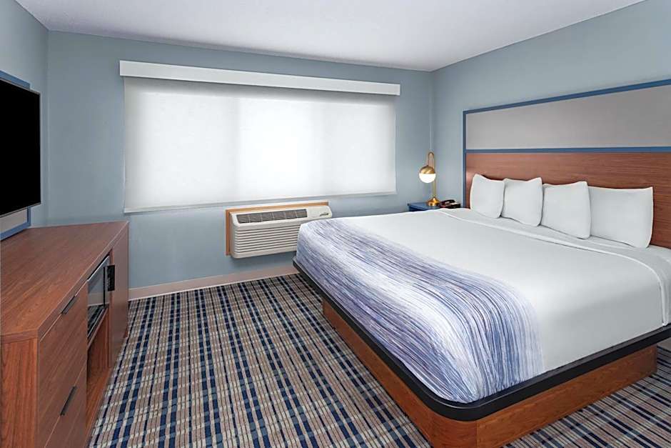 AmericInn by Wyndham Austin