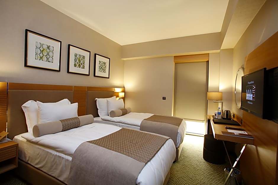 Mia City Hotel