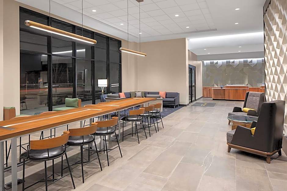 Courtyard by Marriott Lansing Downtown