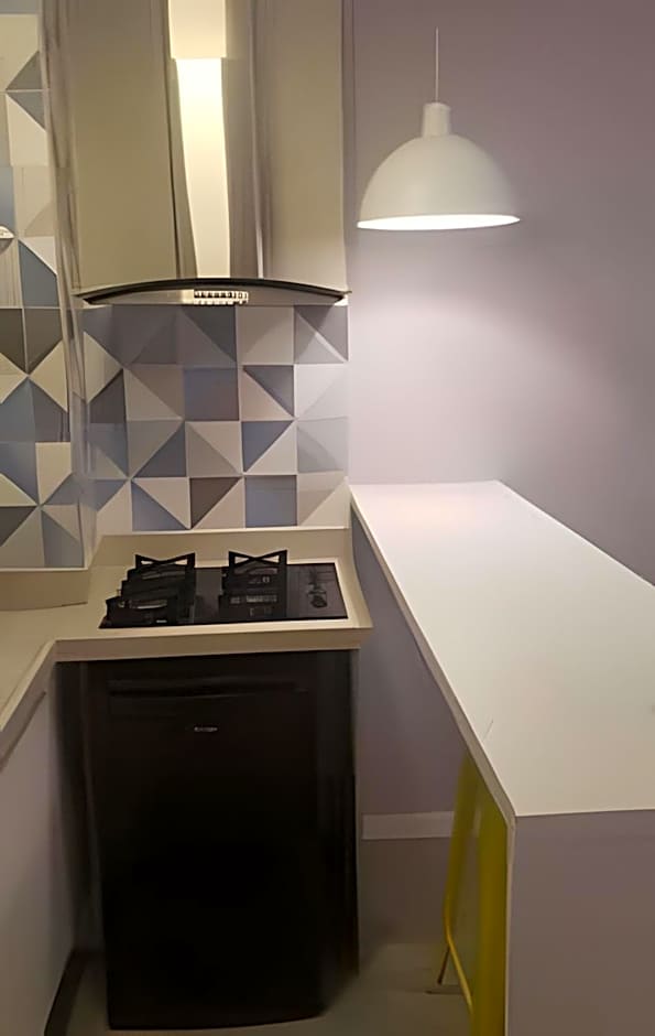 Studio em Copacabana Menos de 100 metros da Praia