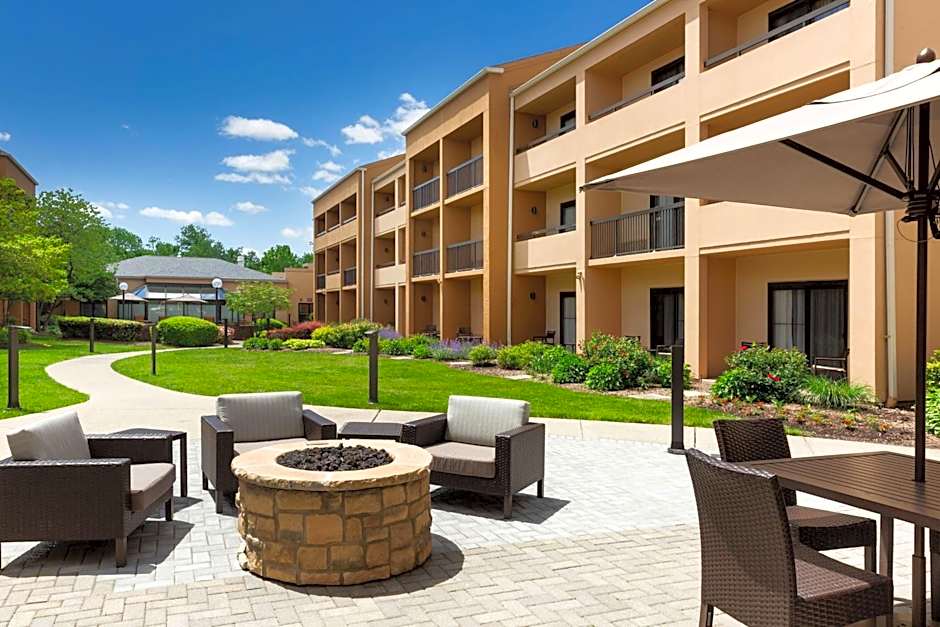 Photo 1 of 25 of Sonesta Select Whippany Hanover