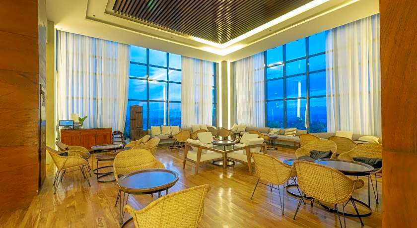 Maayo Hotel