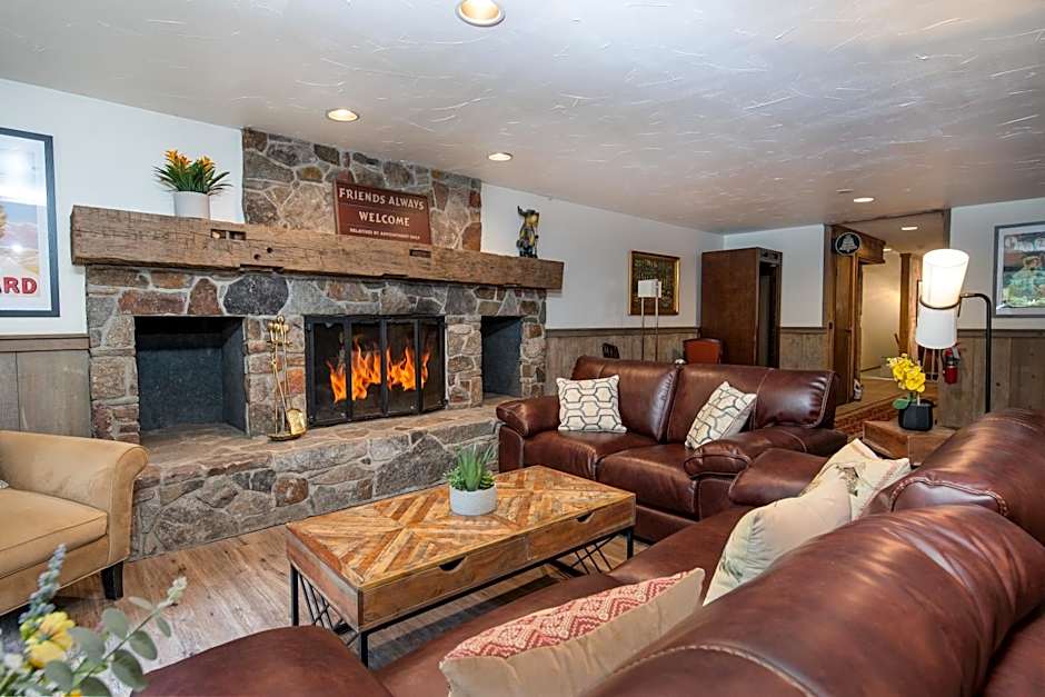 Grey Bonnet Inn