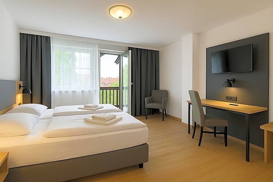 A8 Hotel im Darchinger Hof Bed & Breakfast - Zwischen Holzkirchen und Weyarn - Zwischen München Salzburg und Innsbruck - Kurz vor dem Irschenberg