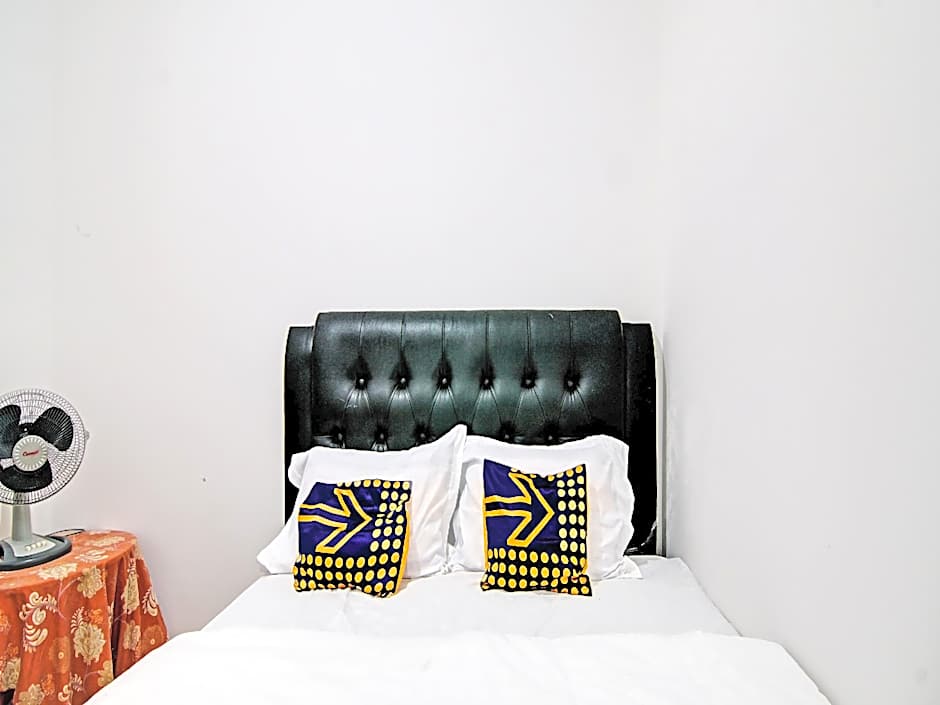 Hotel O Homestay Dinda Syariah Near Masjid Al Amin